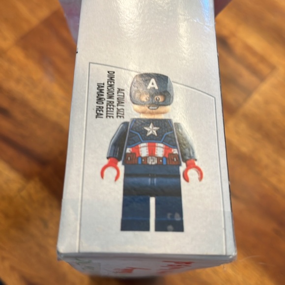 LEGO Marvel Avengers Classic Captain America Mech Armor - Picture 3 of 4